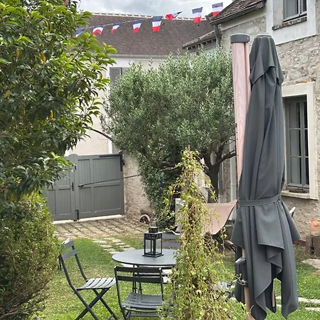 Bed and Breakfast La Vieille Demeure 3*