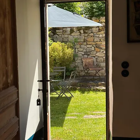 Bed and Breakfast La Vieille Demeure Μπαρμπιζόν