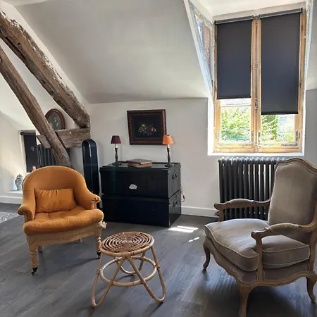 La Vieille Demeure 3*